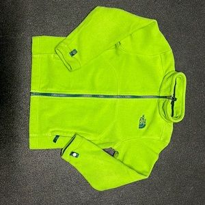 North face fleece jacket. Green color. EUC. Great for winter